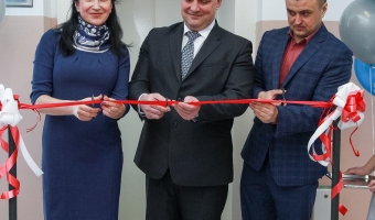 Минус еще один барьер на пути к знаниям и полноценной жизни.