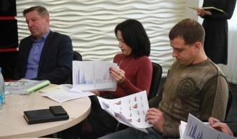 На повестке было несколько вопросов.