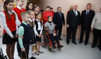 Минус еще один барьер на пути к знаниям и полноценной жизни.
